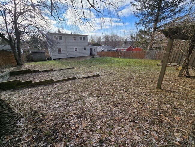 Building Photo - 205 Elmbrook Dr