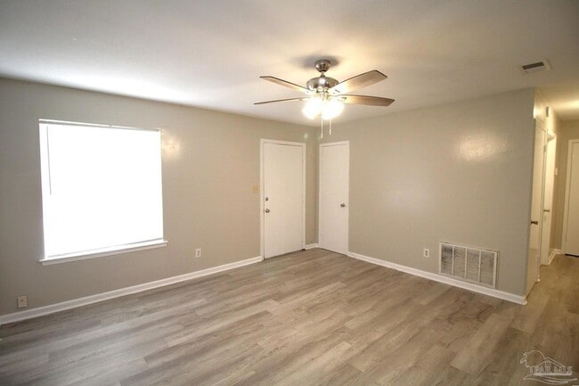 Building Photo - 3400 Green Briar Ct