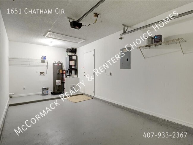 Building Photo - 1651 Chatham Cir