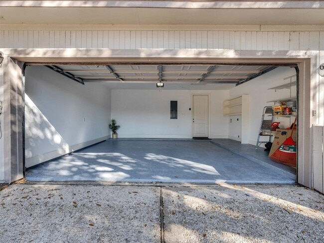 Building Photo - 656 N Eldridge Pkwy