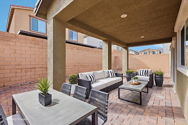 Building Photo - 10971 Meridian Flds Ave