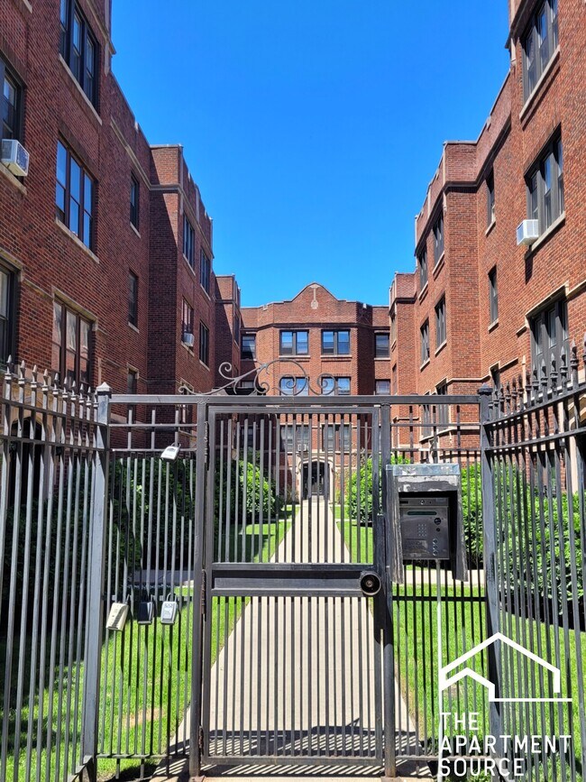 Building Photo - 1368 W Estes Ave