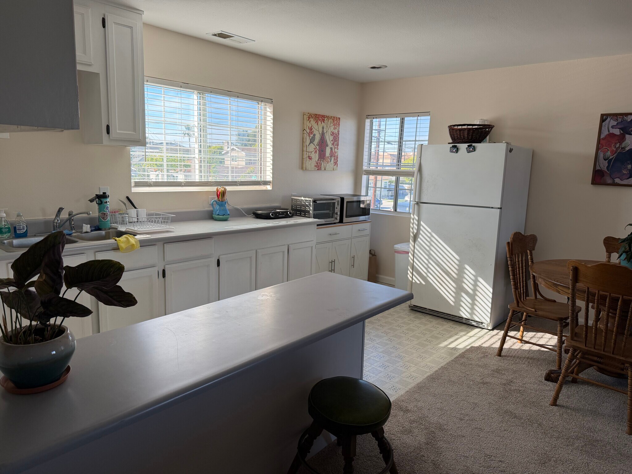 Building Photo - 14902 Eastwood Ave