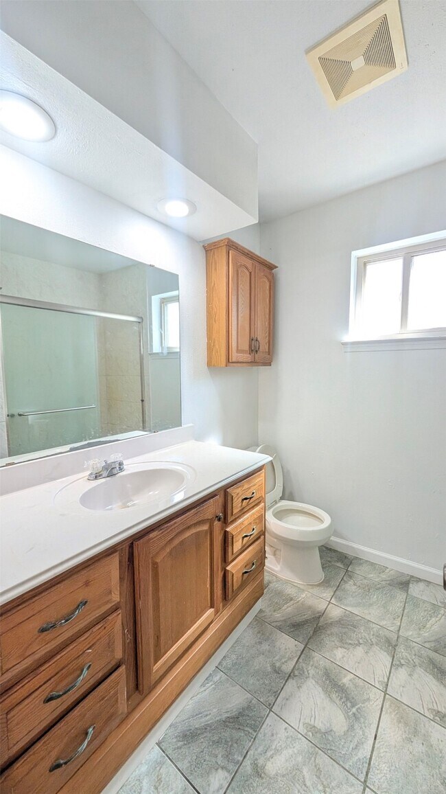 Building Photo - 10523 Huff Dr