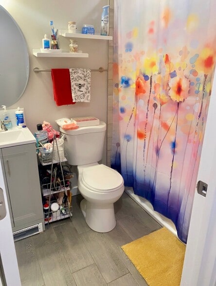 Building Photo - 551 NE 65th St