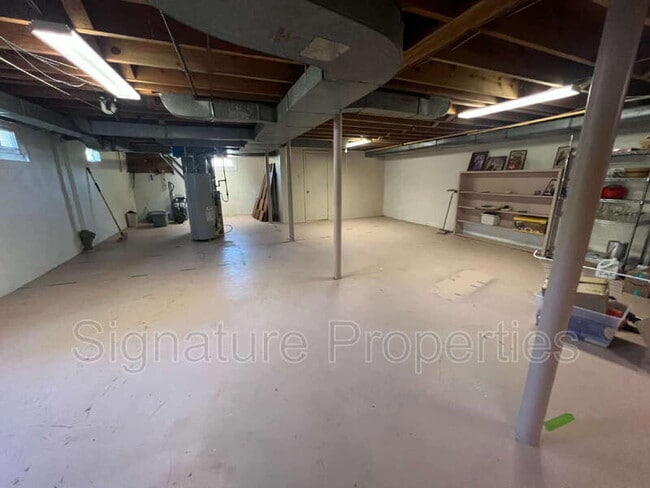 Building Photo - 3209 Longhorn Rd
