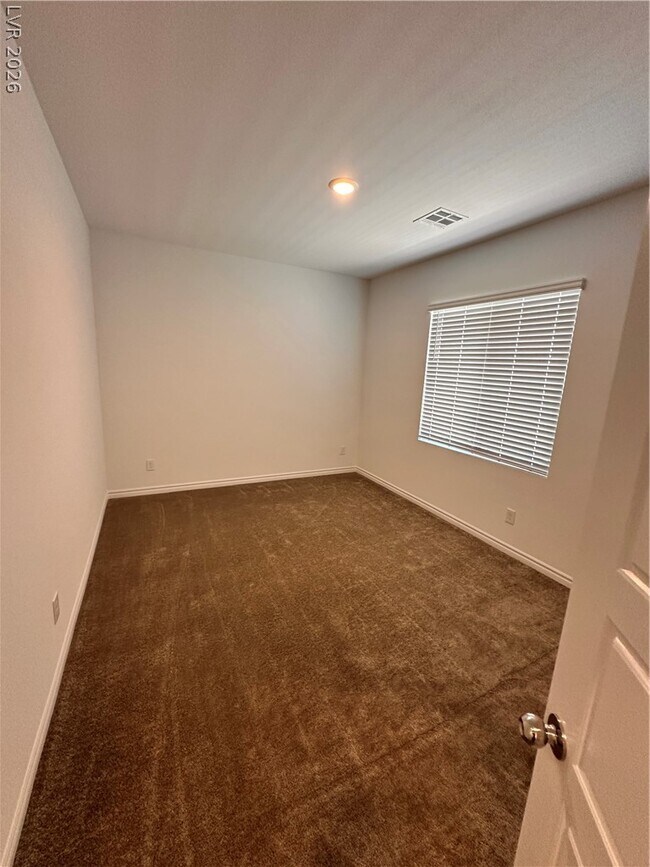 Building Photo - 4487 Sawyer Rdg St