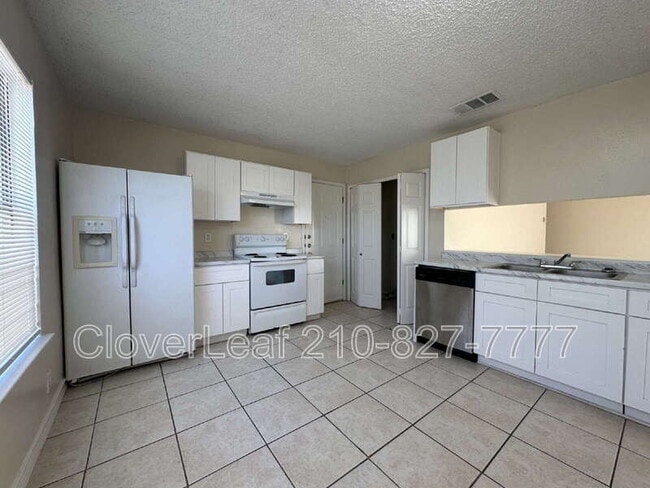 Building Photo - 4118 Sunrise Pass