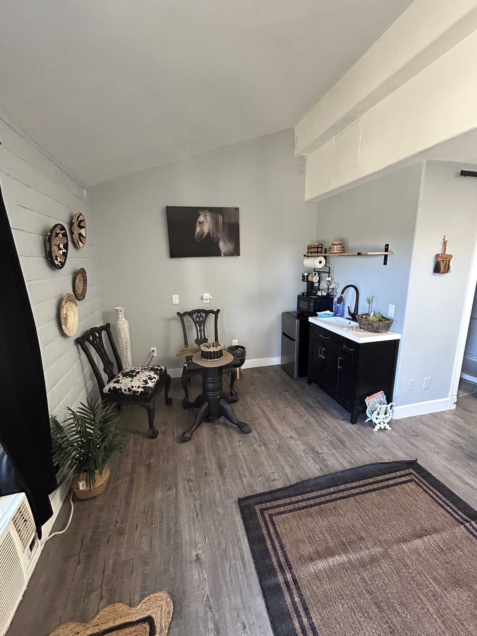 Building Photo - 40500 Avenida La Cresta