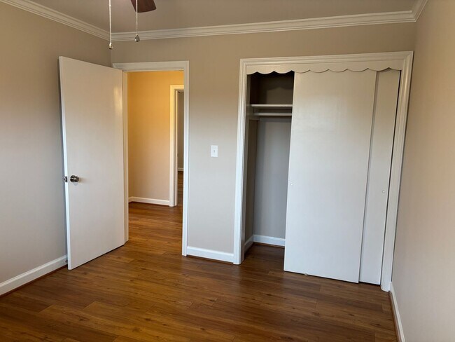 Building Photo - 4 bed, 2 bath brick home located in Asheboro