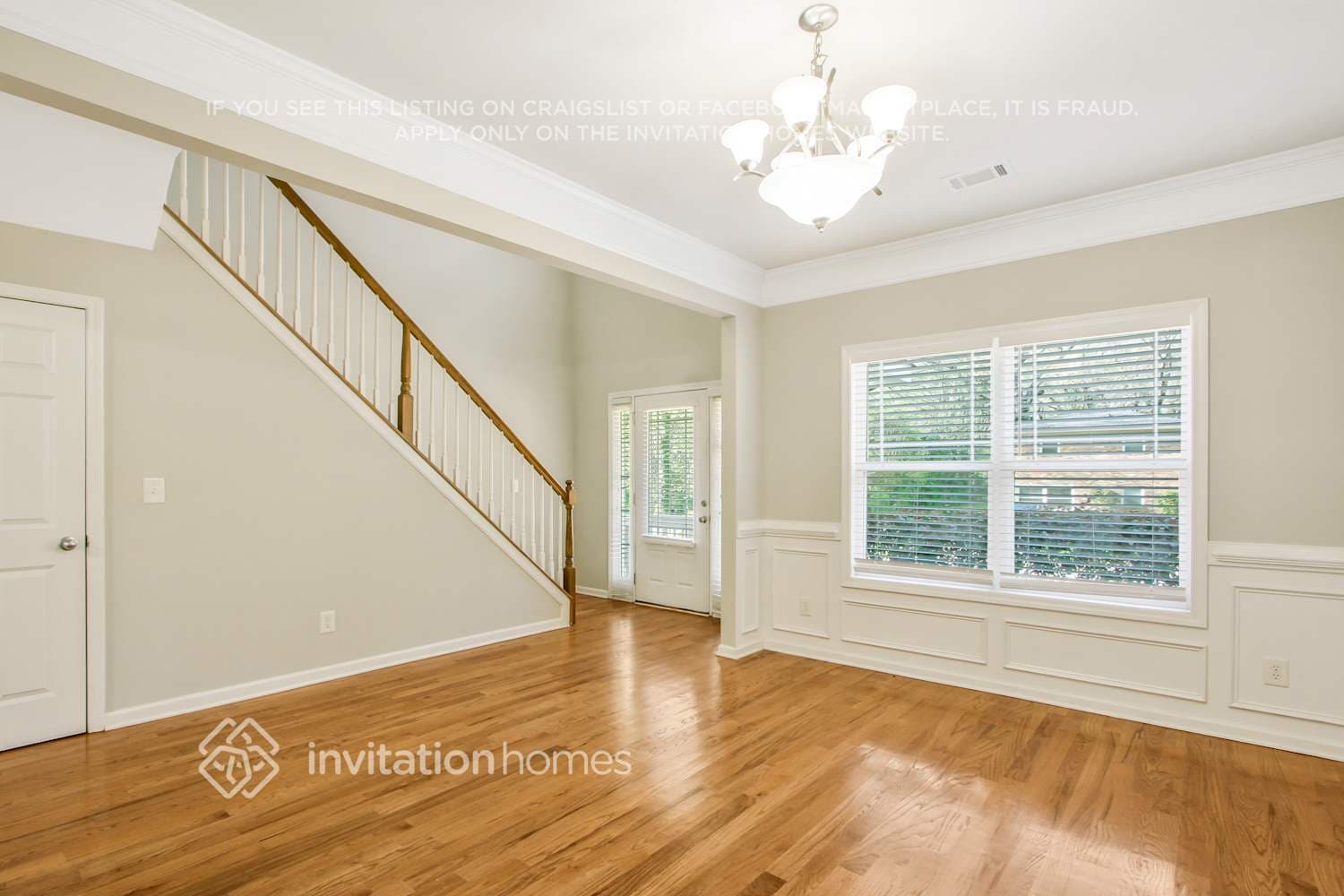 Building Photo - 2507 Brentford Pl