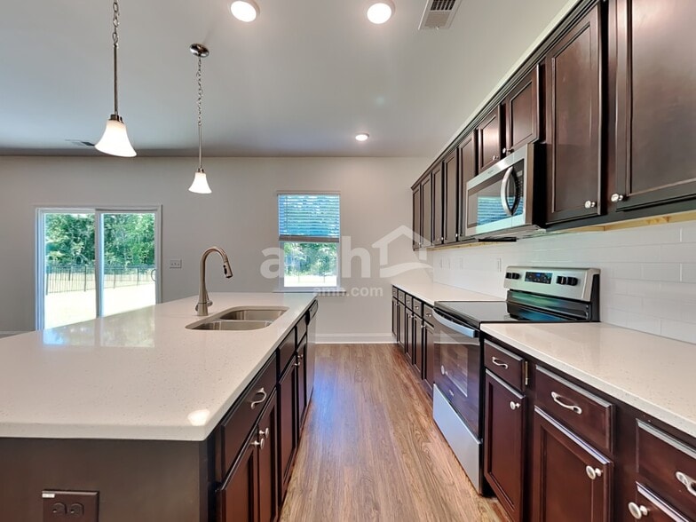 Building Photo - 1136 Alice Smalls Rd