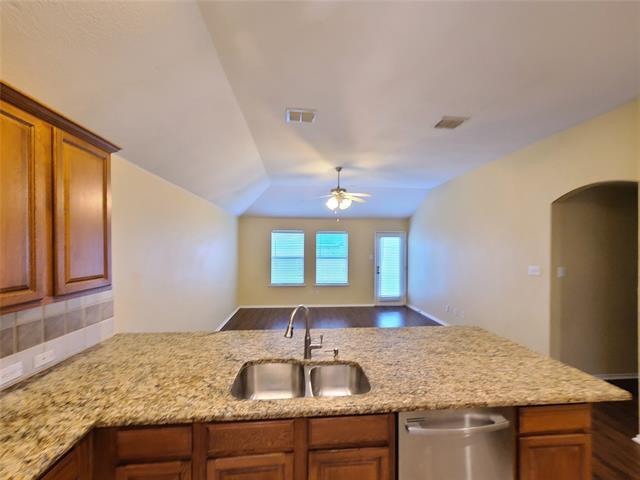 Building Photo - 1017 Pebblecreek Dr