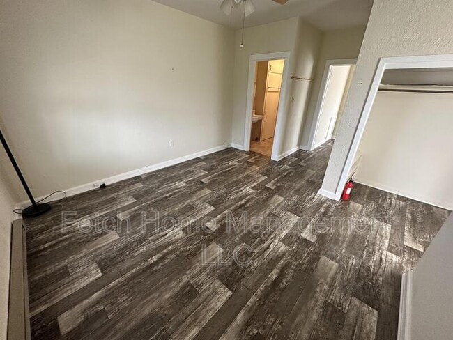Building Photo - 107 Main -