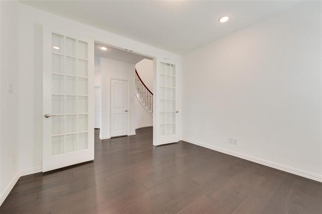 Building Photo - 6915 Barnes Dr