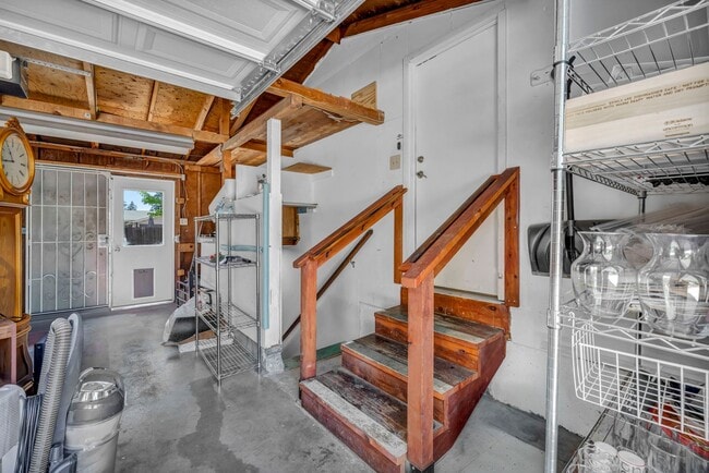 Building Photo - 620 Belgrave Ave