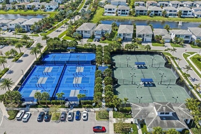 Building Photo - 8599 Tower Bridge Ct