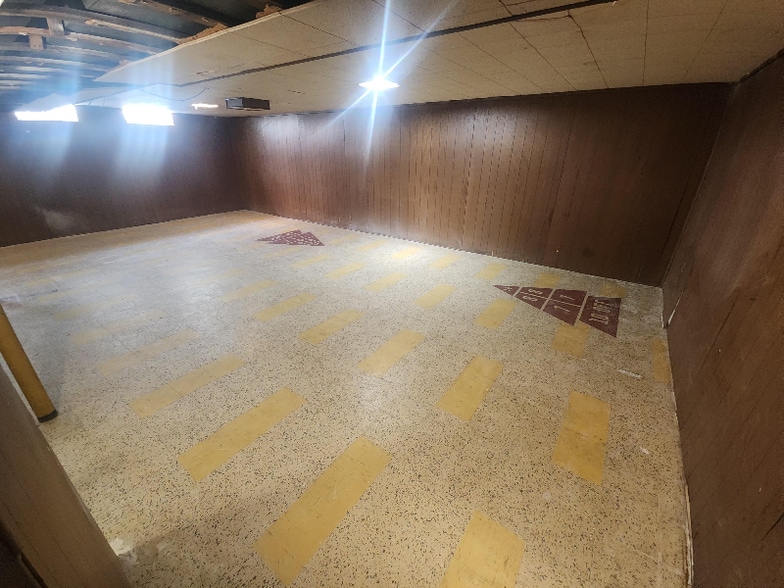 Building Photo - 8635 N Evangeline St