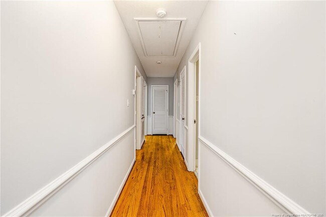 Building Photo - 2818 Millbrook Rd