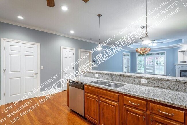 Building Photo - 7655 Lenox Trace Dr