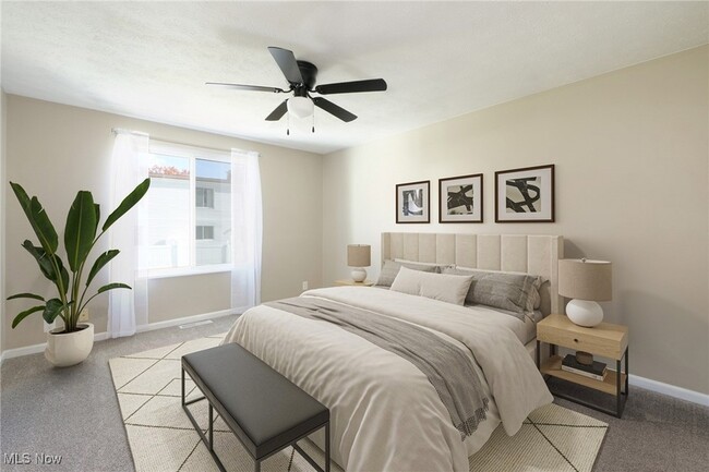 Building Photo - 267 Deepwood Dr