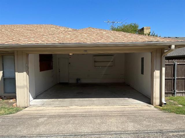 Building Photo - 10628 Pagewood Dr