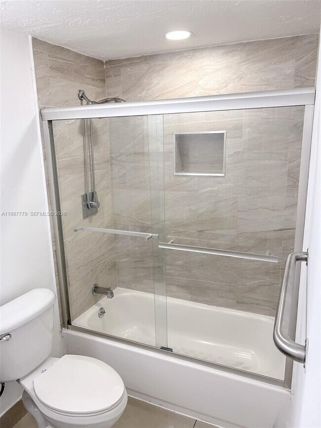 Building Photo - 3610 NW 21st St