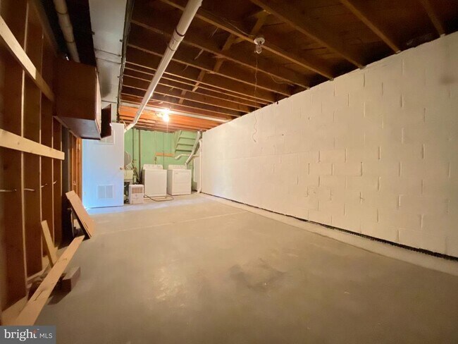Building Photo - 11509 Parkedge Dr