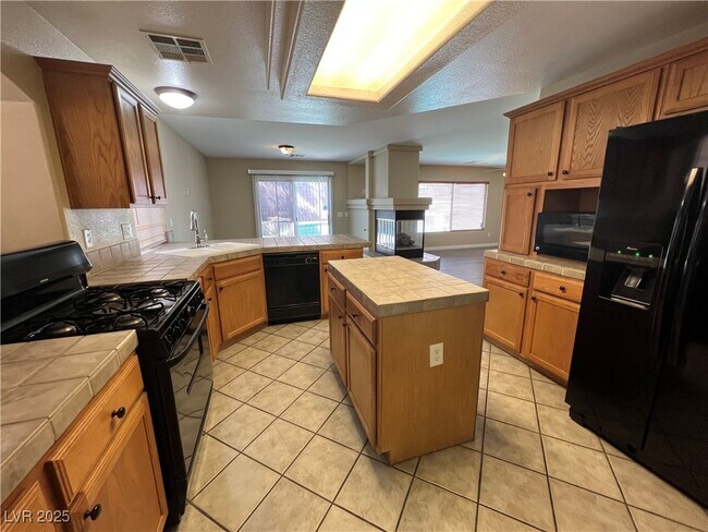 Building Photo - 7625 Good Fortune Ct