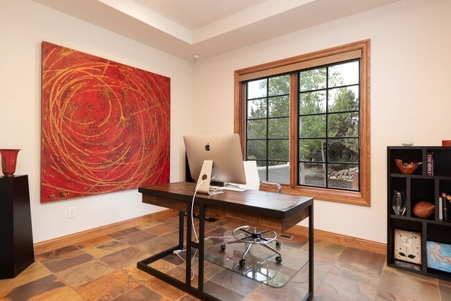 Building Photo - Stunning Furnished Estate in Pronghorn