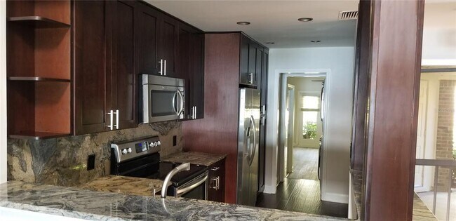 Building Photo - 7656 Spring Bay Cove