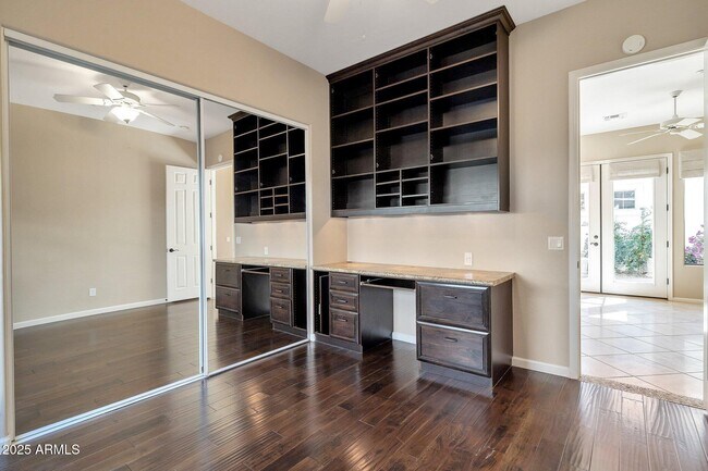 Building Photo - 7694 E Manana Dr