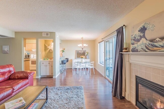 Building Photo - 1925 46th Ave