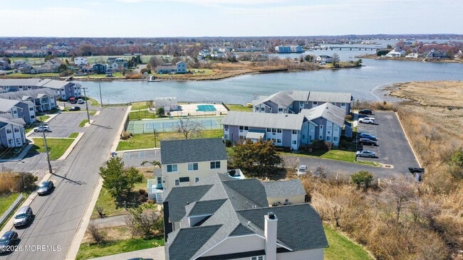 Building Photo - 47 Valentine St