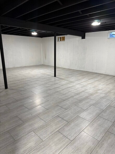 Building Photo - 8-10 Kensington Ave