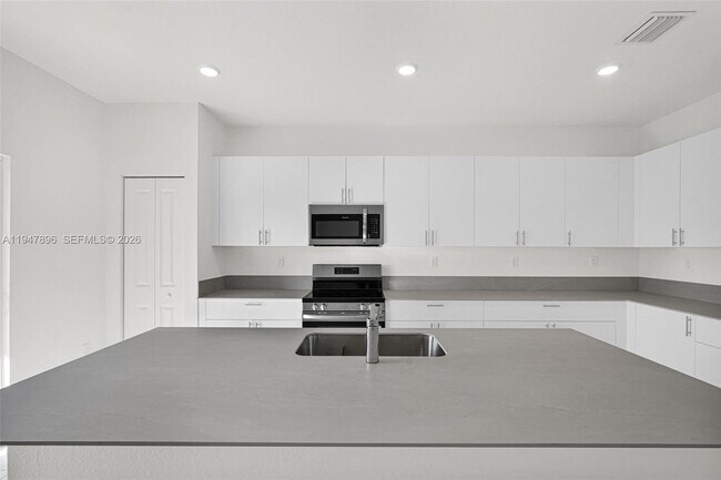 Building Photo - 27210 SW 159th Path