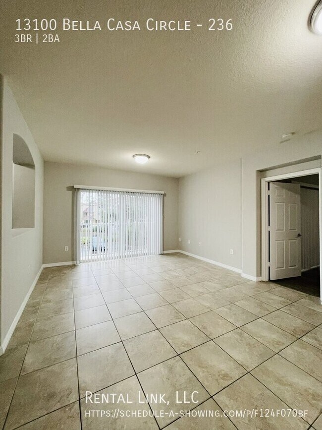 Building Photo - 13100 Bella Casa Cir