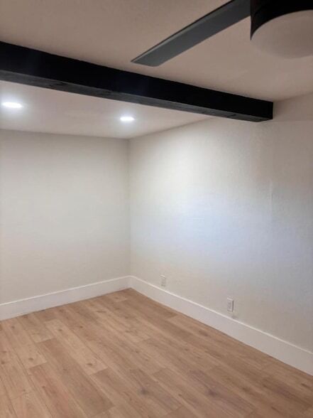 Building Photo - 8233 N 29th Ave