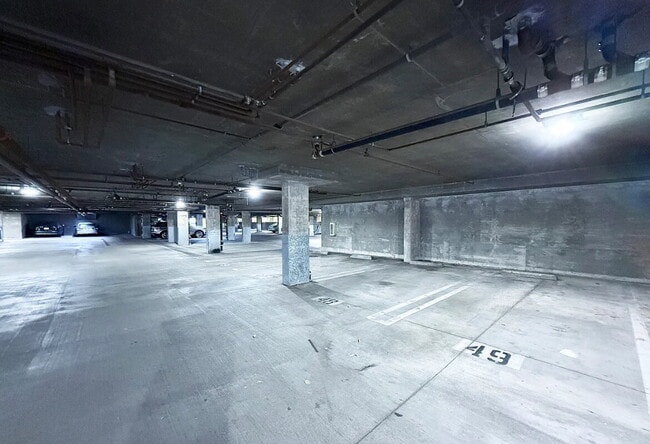 Building Photo - Don't miss this amazing opportunity to liv...