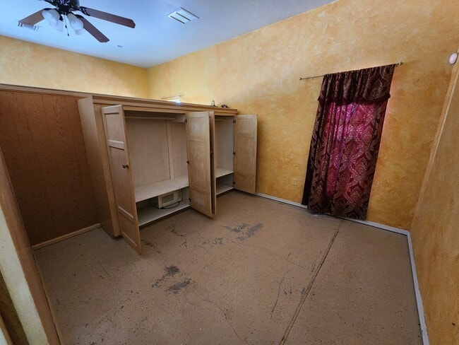 Building Photo - large home in douglas with guest house 1050 Rochine Rd