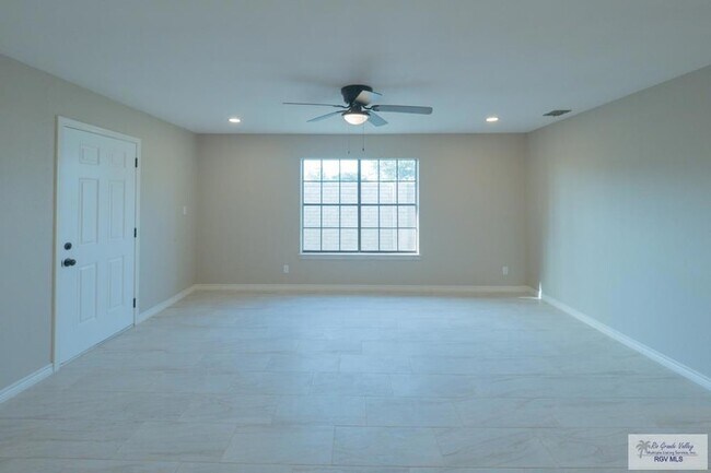 Building Photo - 23919 Ellie Ln
