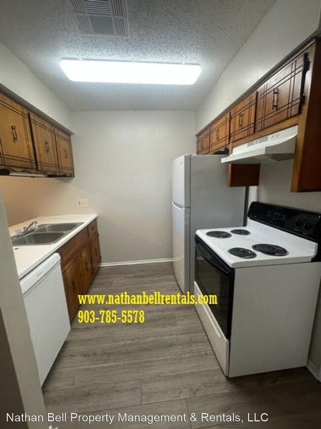 Building Photo - 1 br, 1 bath House - 1290 E Houston St