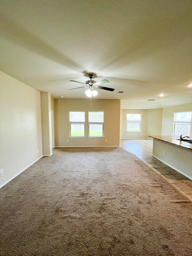 Building Photo - Available NOW!! Beautiful 1 story, 3 bedro...
