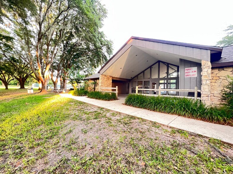 Building Photo - 3724 54th Ln