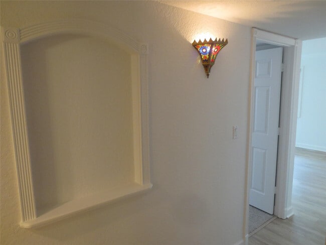 Building Photo - 1515 E Broward Blvd