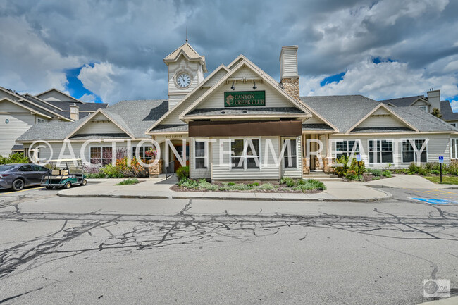 Building Photo - Condo in Park City available NOW