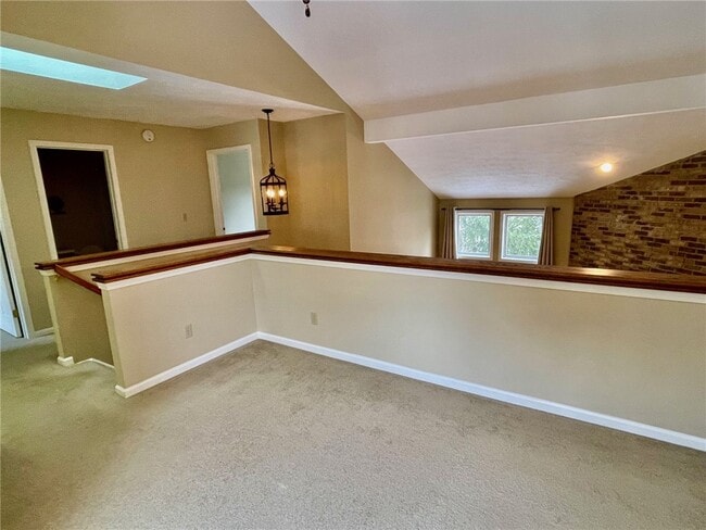 Building Photo - 48 Colonial Cir