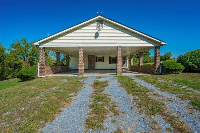 Building Photo - Oakdale High School District