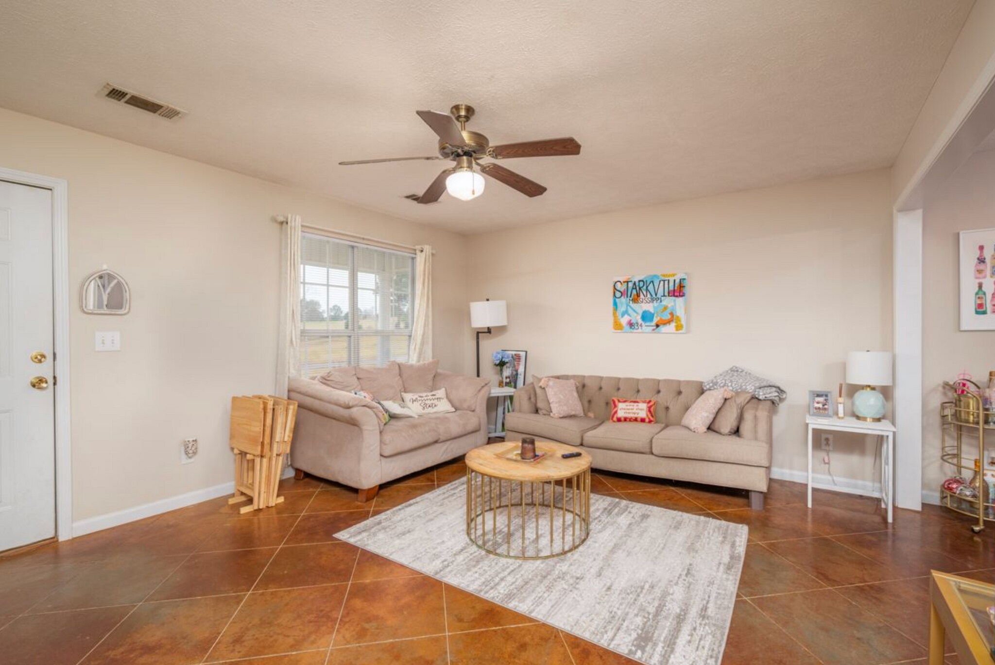 Building Photo - 125 Darby Way