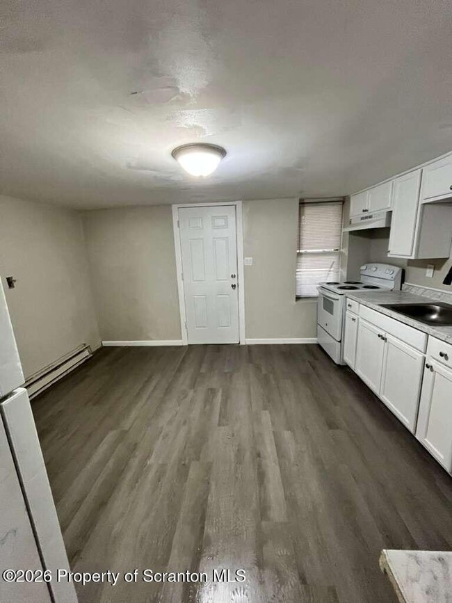 Building Photo - 15 Amity Ct